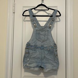 Overall shorts